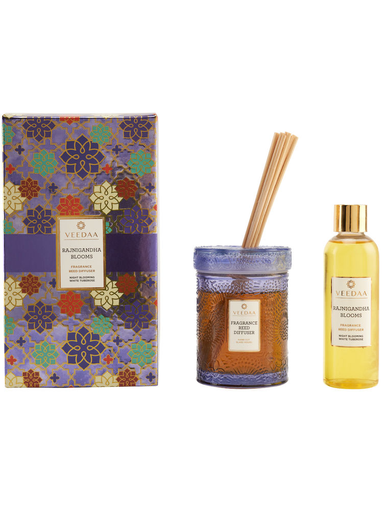 Veedaa Candles Rajnigandha Blooms Reed Diffuser Set-picture-18