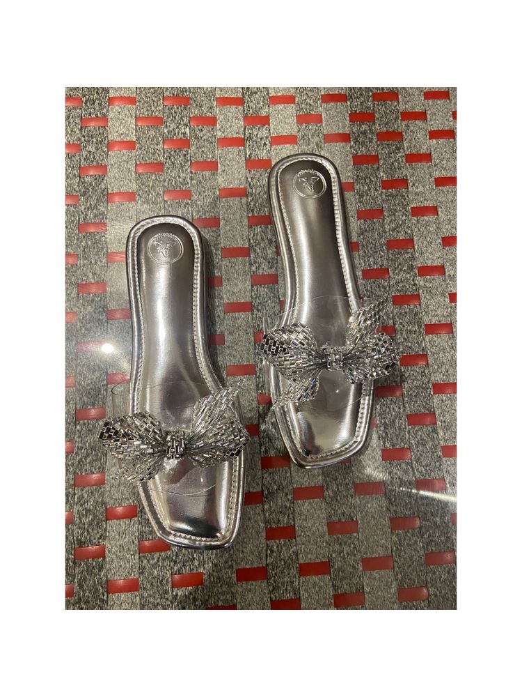 Sana K Luxurious Footwear Silver Bow Silver Base Square Toe Flats