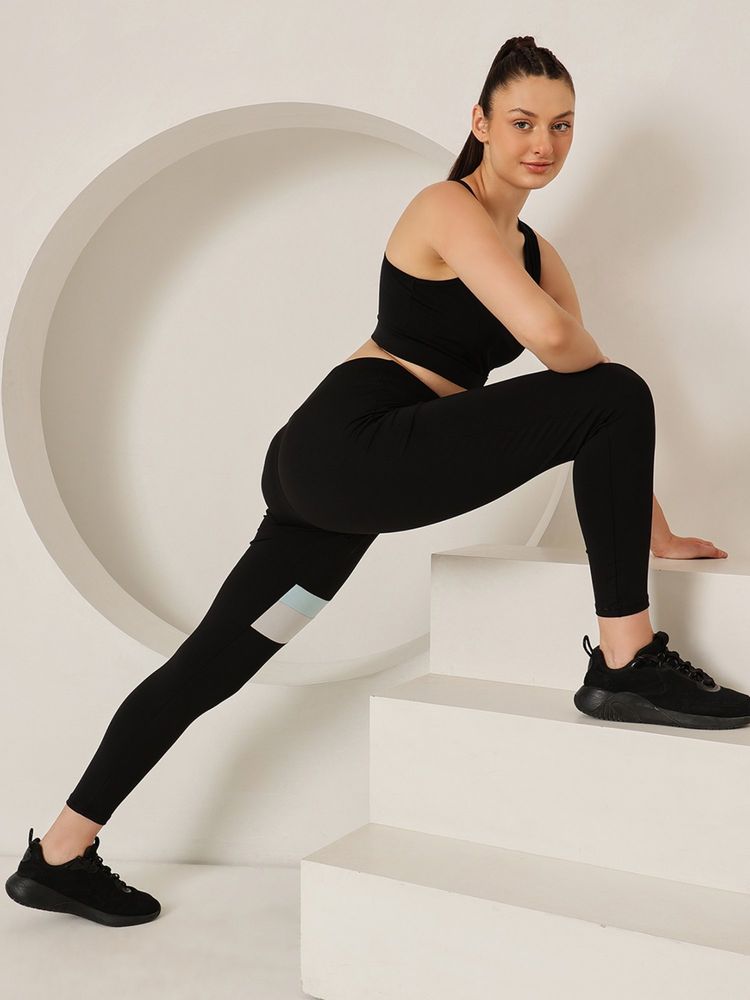 Clovia Activewear Snug Fit Sports Tights With Panel-black-image-42