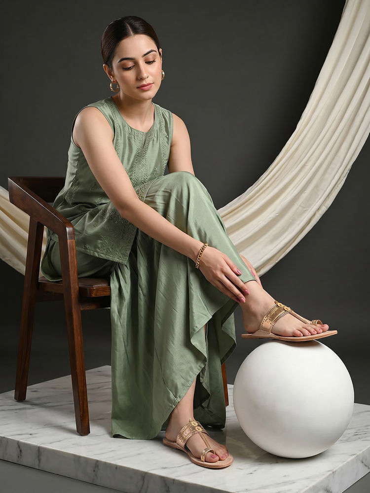 ROCIA By Regal Rose Gold Women Leather Kolhapuri Flat Sandals-picture-27