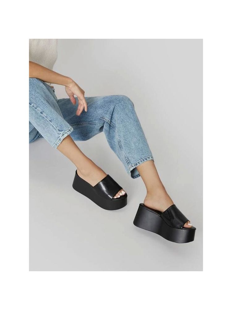 Shoetopia Women Black Solid-plain Heels