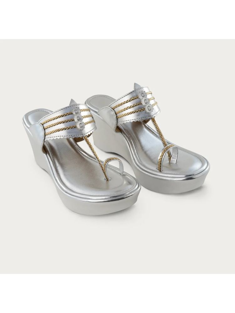 AUZORI Women Silver Leather Kolhapuris-picture-25