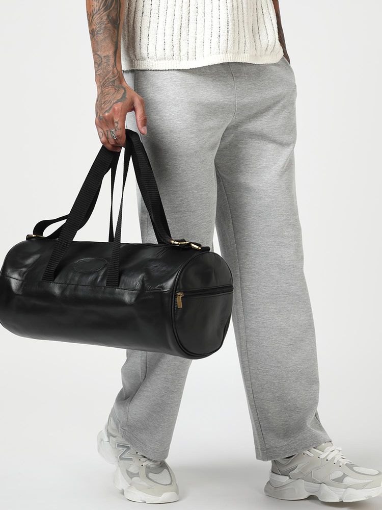 Bewakoof Dc Unisex Black Batman Logo Printed Leather Gym Bag-picture-11