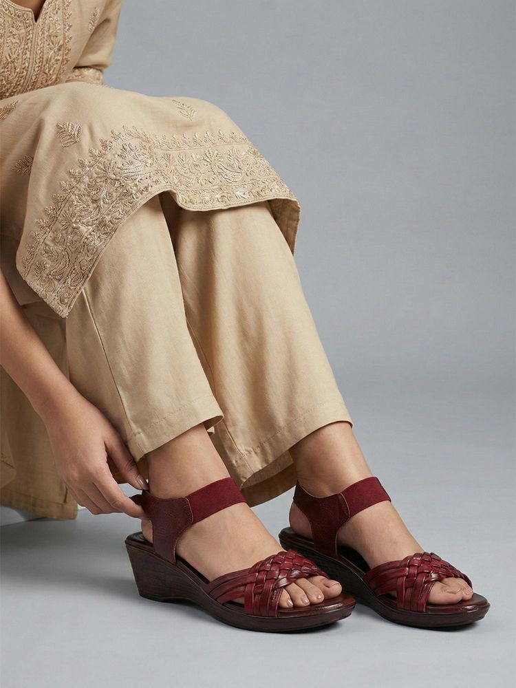 Dollphin Women Maroon Wedges Heels-picture-20