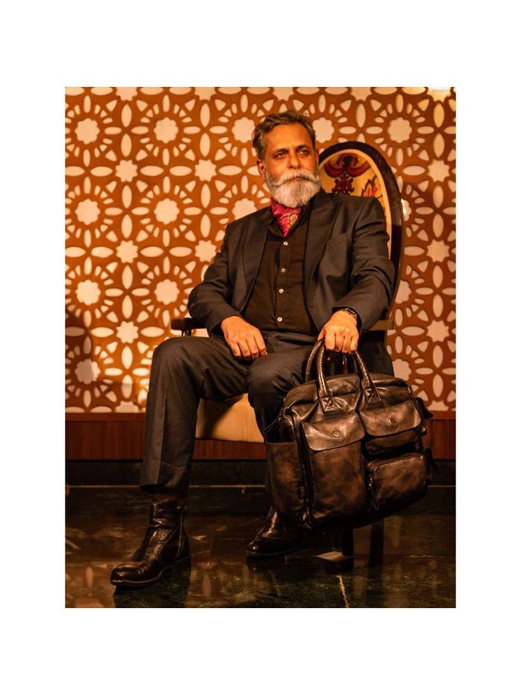 ART N VINTAGE William Real Black Leather Laptop Bag-image-6