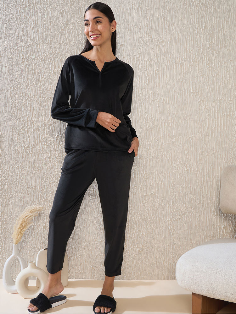 Sweet Dreams Women Black Solid Sweatshirt & Pyjama-picture-35