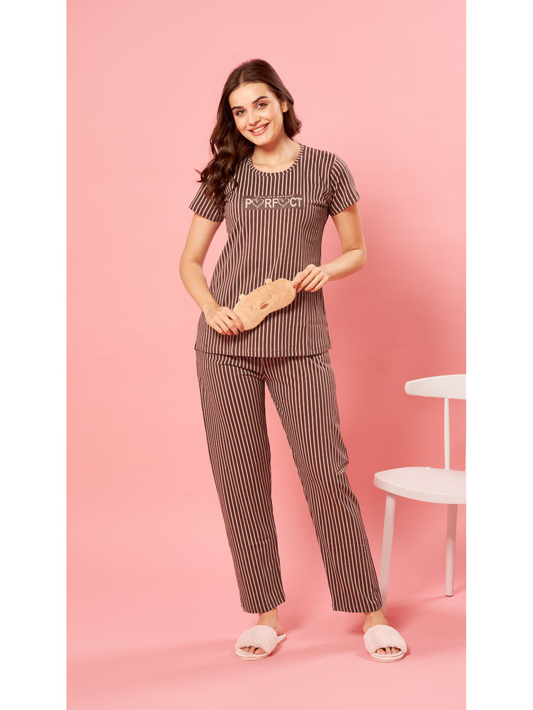 Quira Women Brown Printed Regular Fit T-shirt & Pyjama-image-8