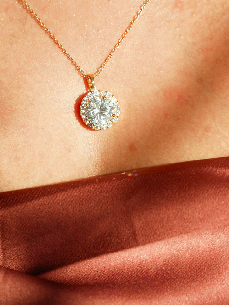 Aphrodyte Me Miranda Pendant-picture-10