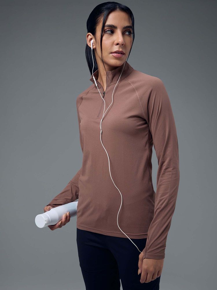 Technosport Brown Solid Slim T-Shirt-image-4