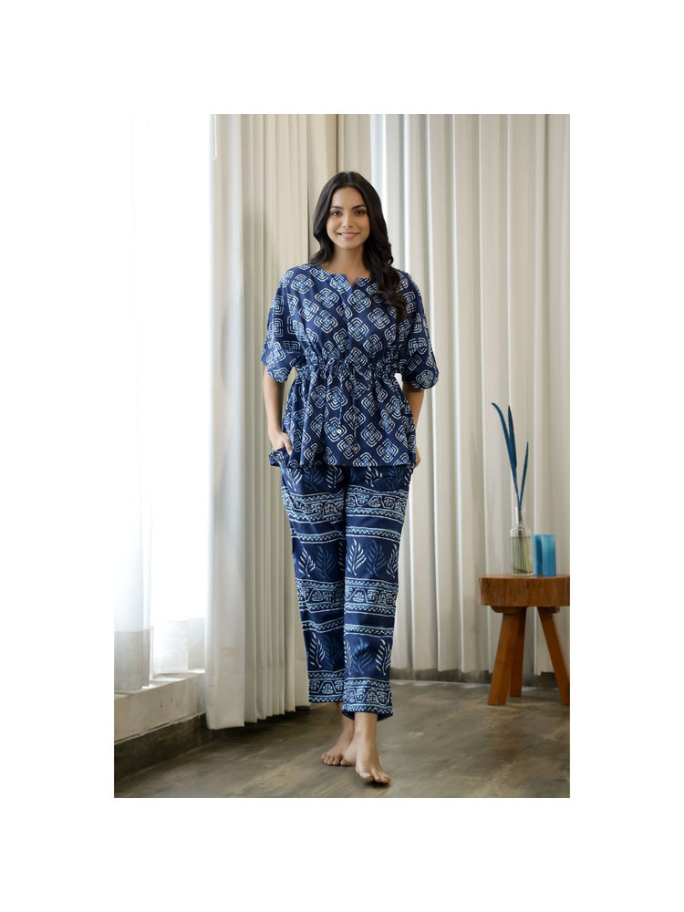 SAY Navy Blue Color Printed Women Pure Cotton Top & Pyjama Night Suit (Set of 2)