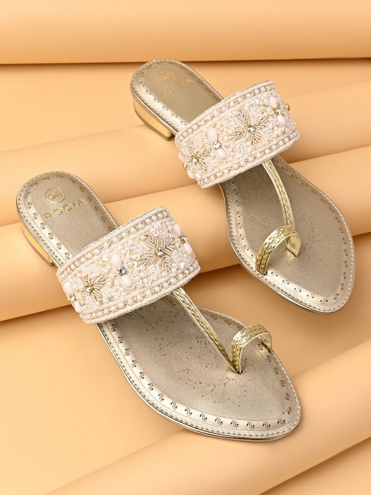 ROCIA By Regal White Women Embroidered Kolhapuri Flat