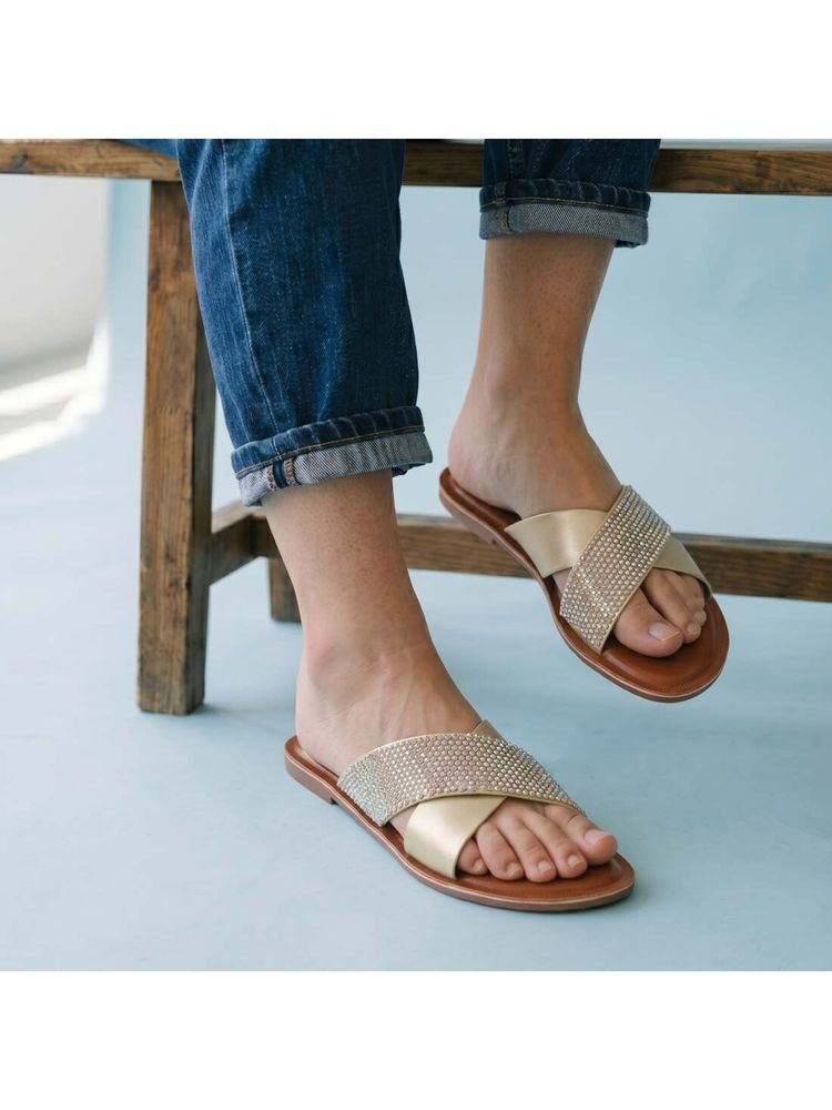 Mochi Women Gold Party Flats-picture-17