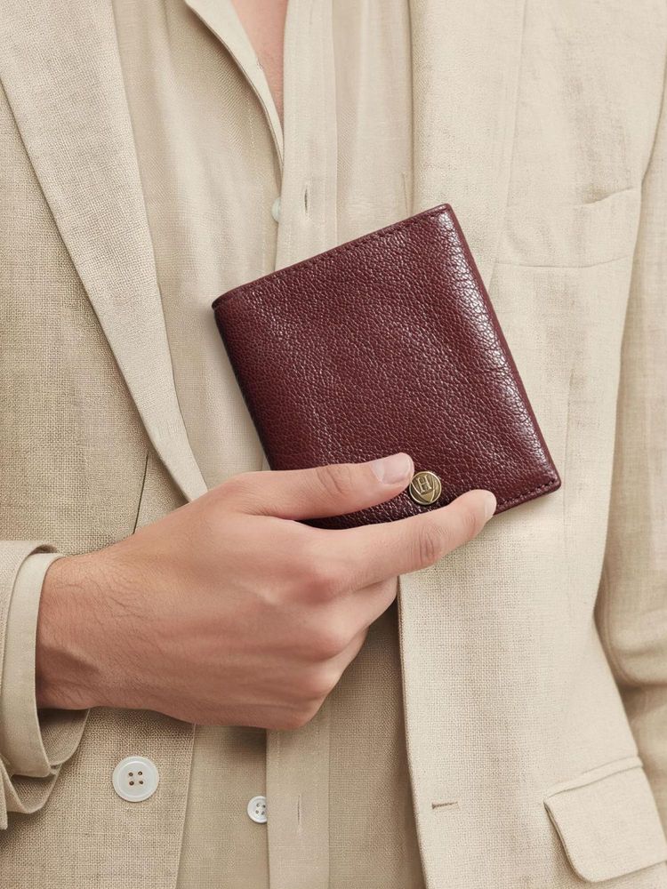 Hidesign OKAVANGO W1 Genuine Leather Men Maroon Bi-Fold Wallet (S)-picture-16