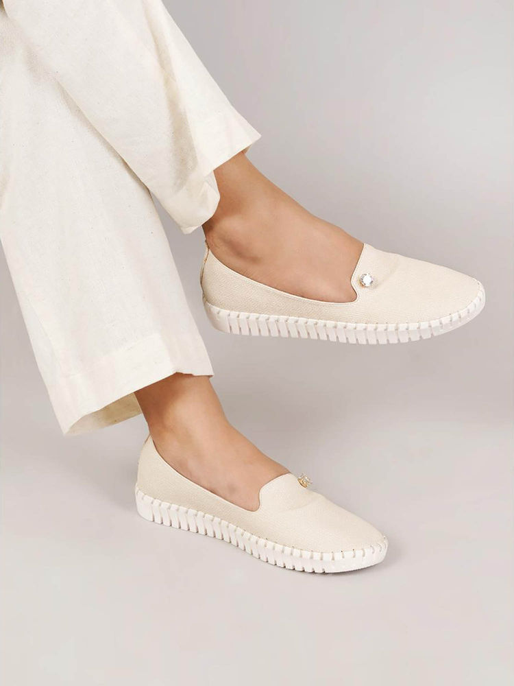 Sherrif Shoes Women Beige Casual Solid Ballerinas-image-19
