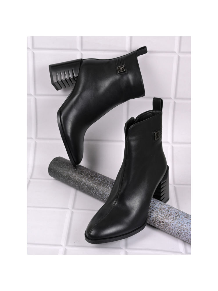 Ronnie Grey Women Black Solid Ankle Length Casual Boots-image-48