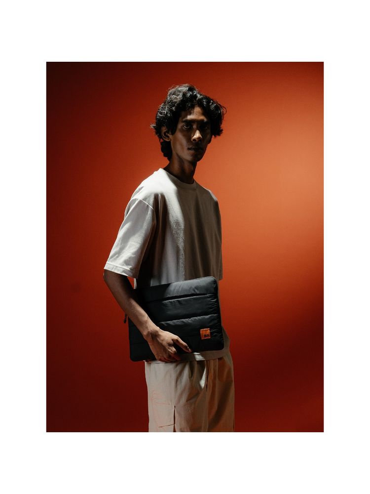 DailyObjects Carbon Black Stria Laptop Sleeve - Medium-image-25