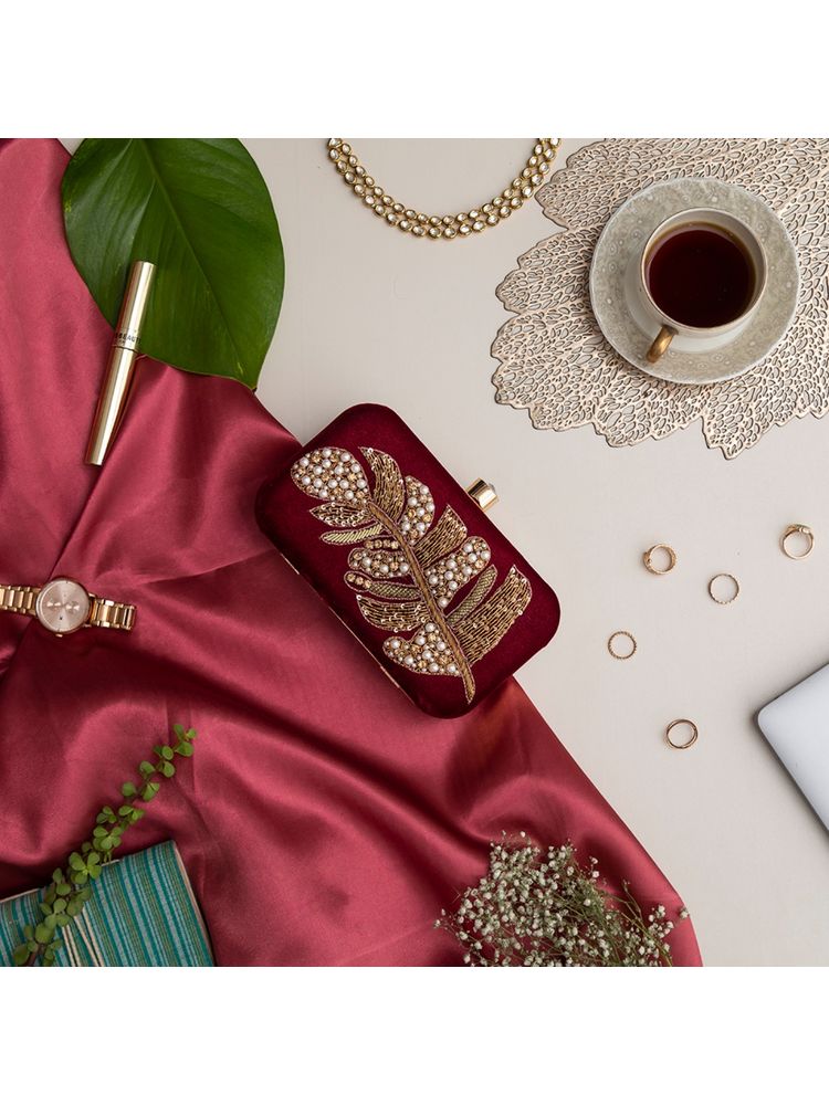 THE TAN CLAN Afrah Hand Embroidered Leaf Clutch-picture-15
