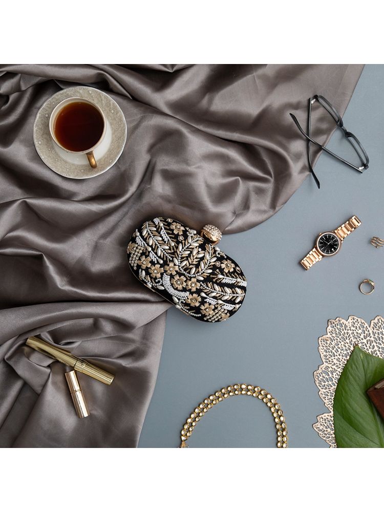 THE TAN CLAN Elizah Zarozi Hand Embroidered Clutch