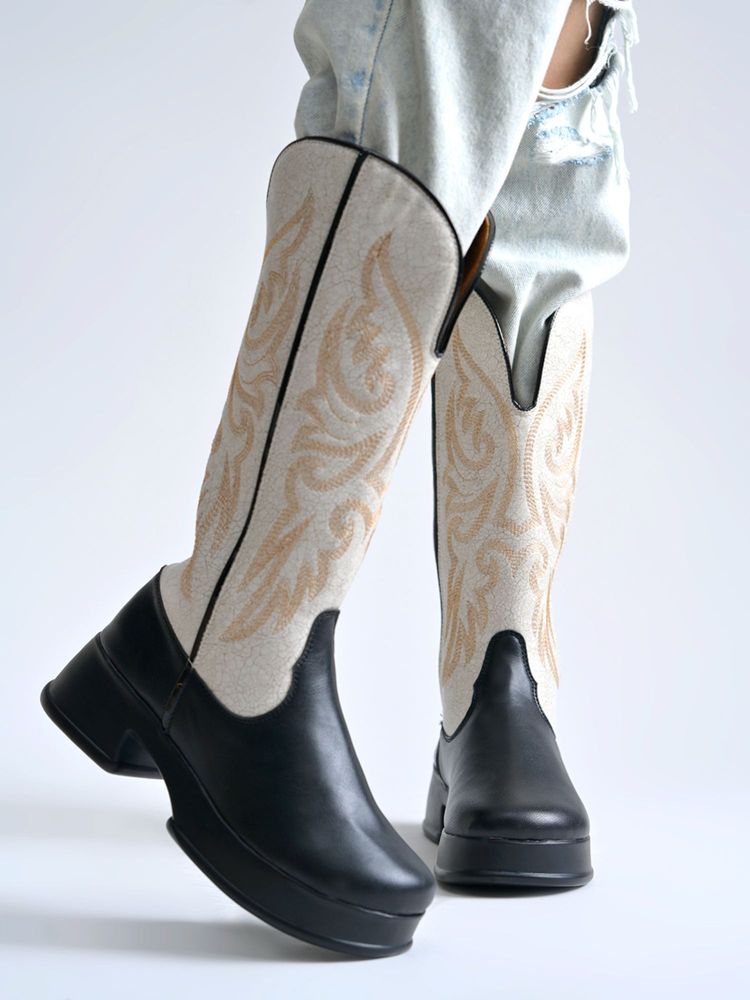 HVNLY by Shoetopia Rodeo Heritage Embroidered Casual Boots - Multi-Color