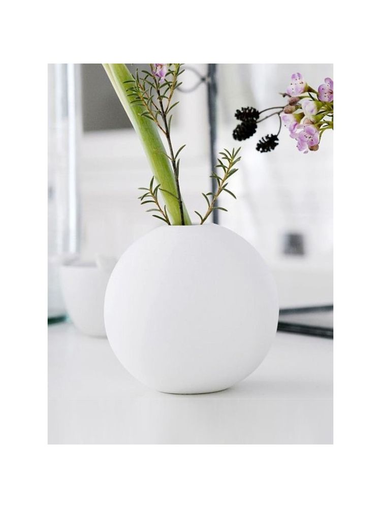 PUREZENTO Cooee Vase In Color White-image-2