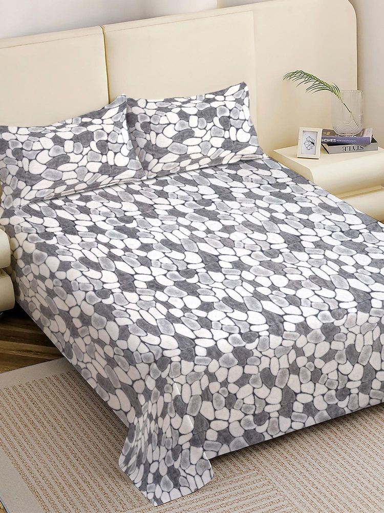 FABINALIV Grey Abstract Woollen King Size Fitted Double Bedsheet With 2 Pillow Covers-image-47