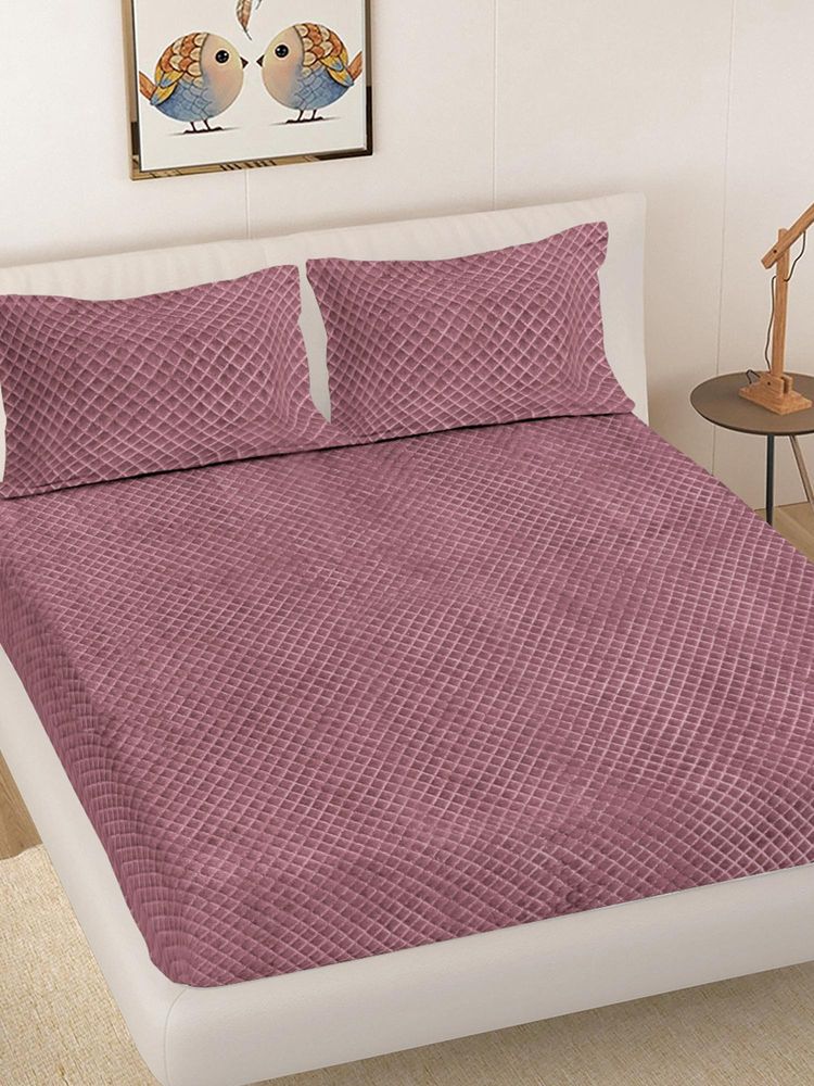 FABINALIV Rust Geometric Woollen Embossed King Size Fitted Double Bedsheet With 2 Pillow Covers-image-14