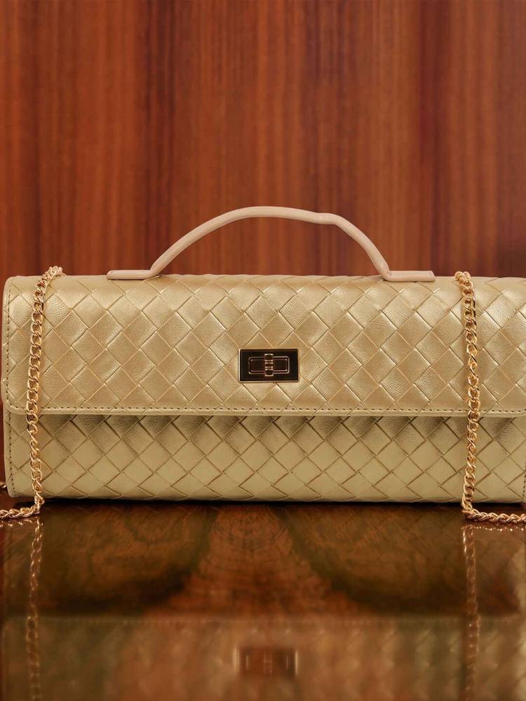 Mochi Gold Clutch with Detachable Chain-picture-11