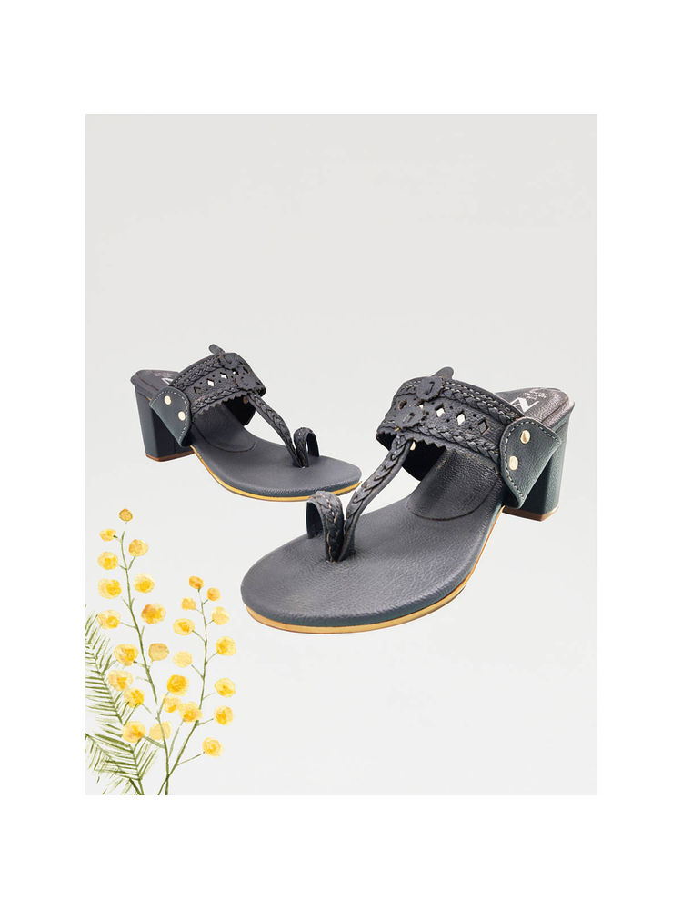The Madras Trunk Women Three Inch Block Heels Kolhapuri in Rang Dark Grey-image-18