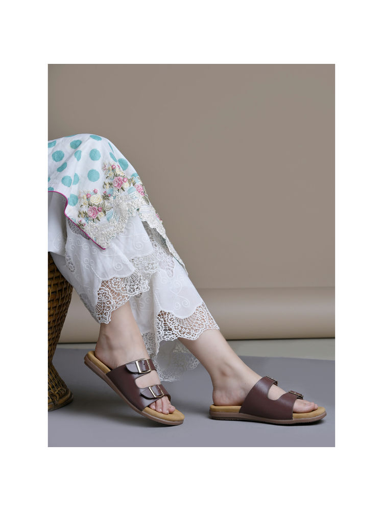 Shoetopia Women Stylish Solid Black Flat Sandals-picture-42
