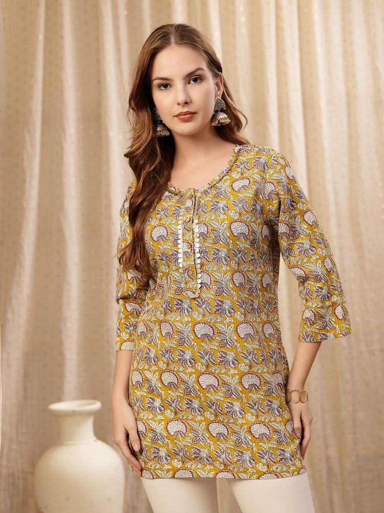 Zelena Cotton Zipless Short Kurti - Embroidered Neck, Maternity And Nursing - Yellow-image-9