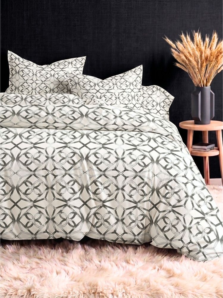 the White Moss Beige Grey Fretwork 210Tc Cotton Bedsheet with 2 Pillow Covers (King)-picture-47