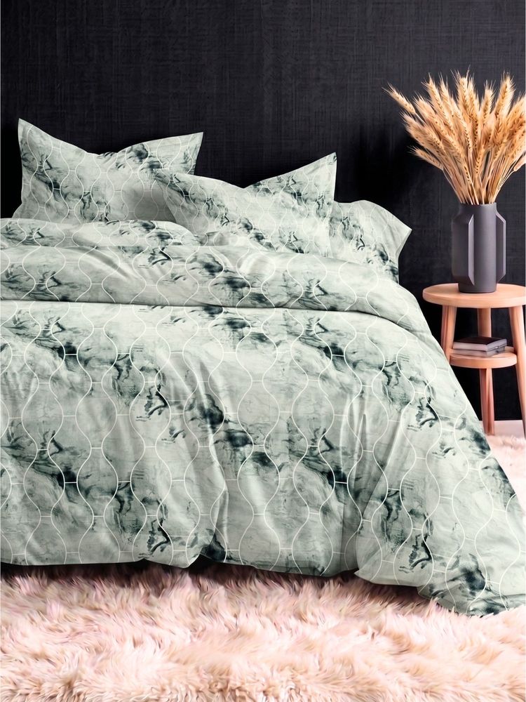 the White Moss Grey Fluid Fretwork 210Tc Cotton Bedsheet with 2 Pillow Covers (King)-picture-1