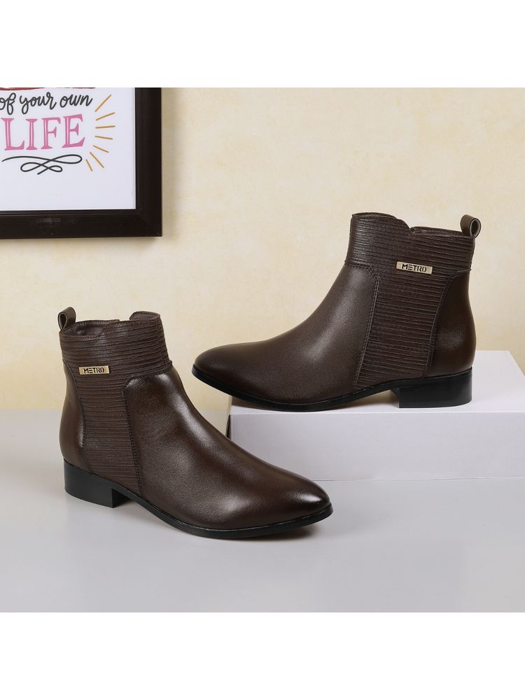 Metro Women Brown Chelsea Boots-picture-23