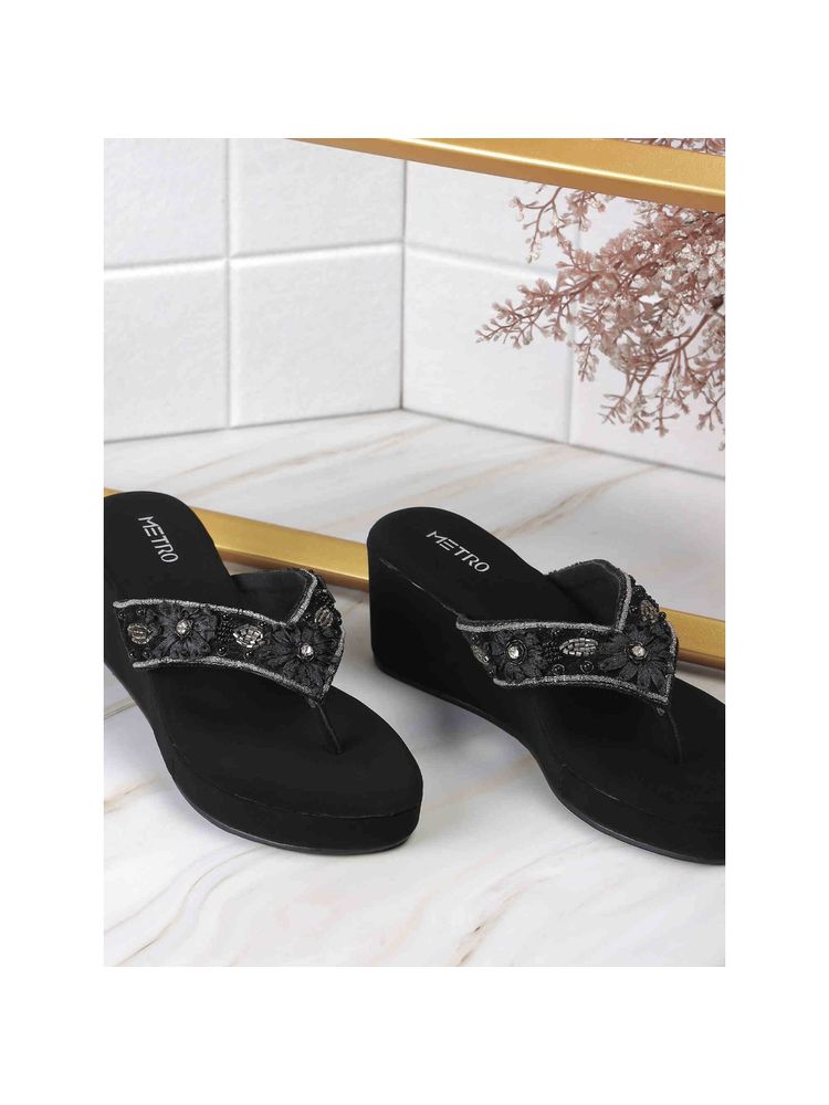 Metro Women Black Wedge Heels-picture-20