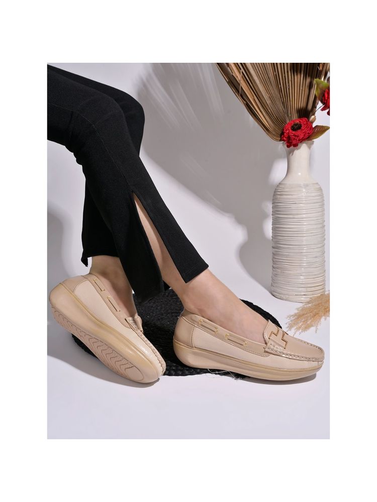 Shoetopia Women Upper Buckle Detailed Beige Loafers