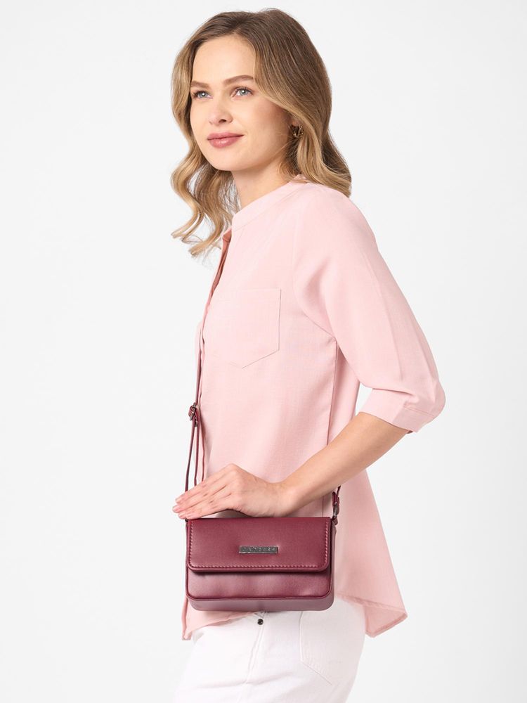 Caprese Women Evie Cherry Burgundy Small Sling Bag-image-28
