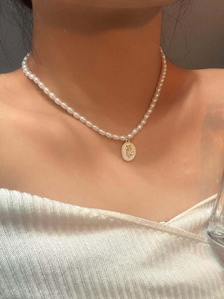White Lies Vintage Muse Pearl Necklace-picture-31