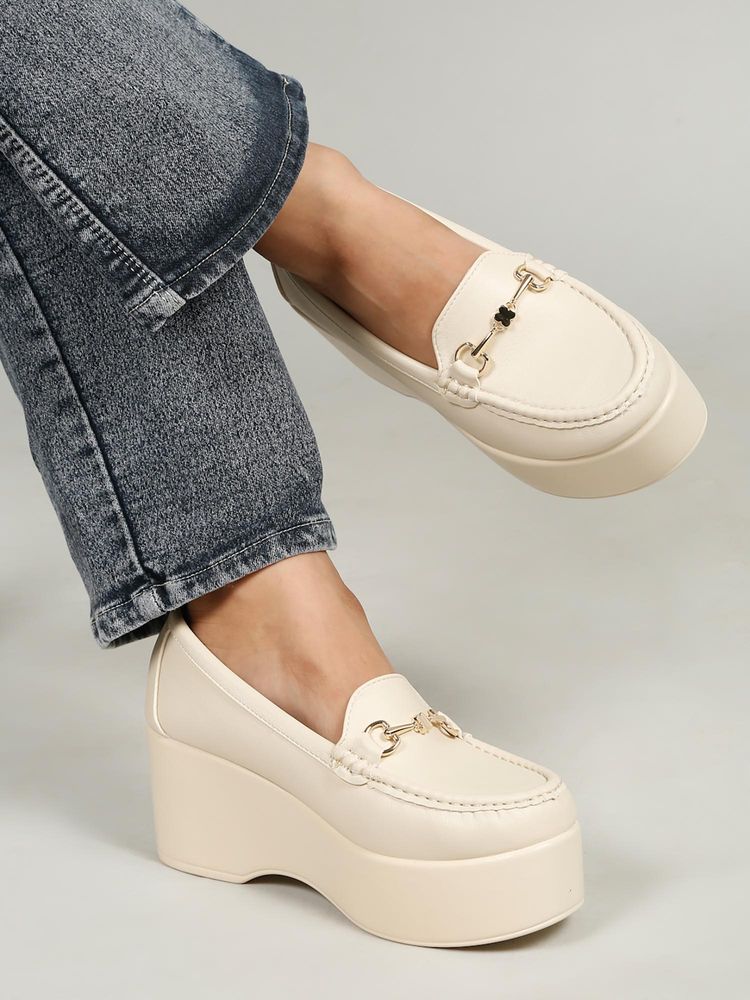 Flat n Heels Women Beige Loafers-picture-8