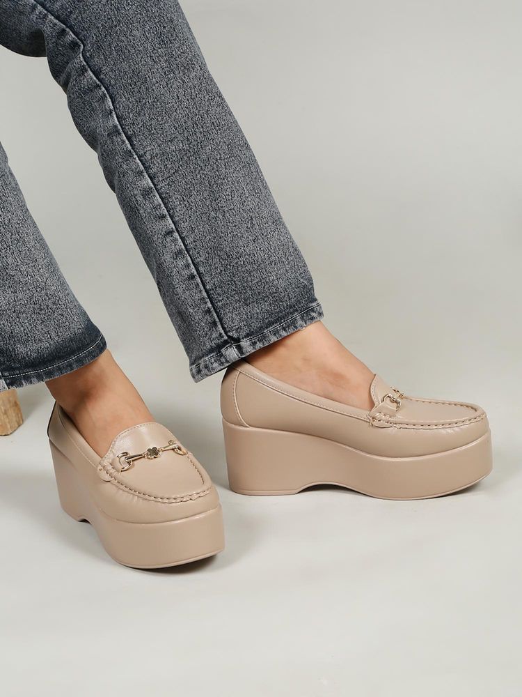 Flat n Heels Women Beige Loafers-picture-15