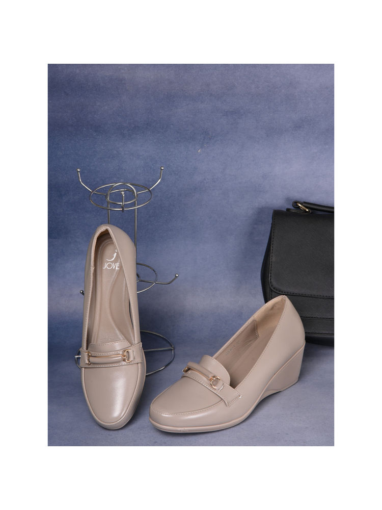 Jove Women Beige Solid Loafers-picture-23