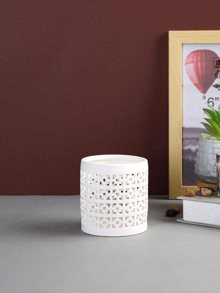 Tayhaa White Ceramic Tealight Holder with Star Cutout-picture-13