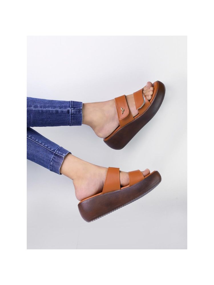 Monrow Terila Tan Flatform Heels