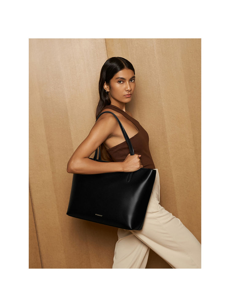 MIRAGGIO Kate Black Shoulder Tote Bag