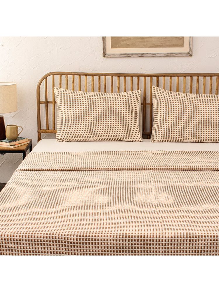 House This Girnar Bedcover Brown (Queen)-image-4