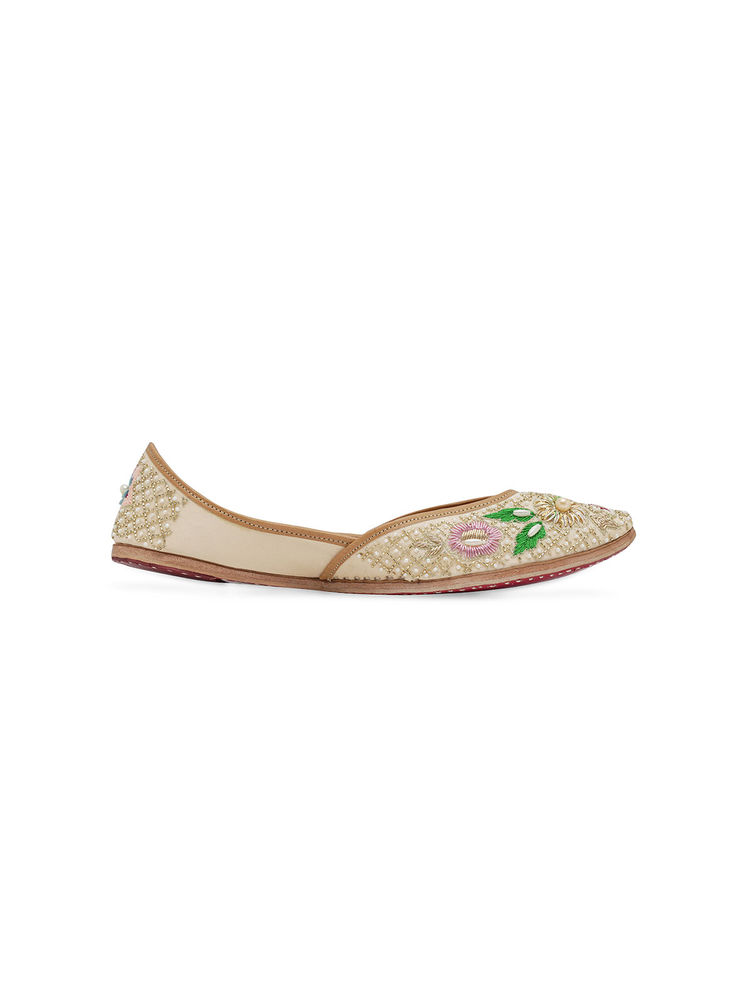 NR BY NIDHI RATHI Beige Printed Leather Embroidered Juttis