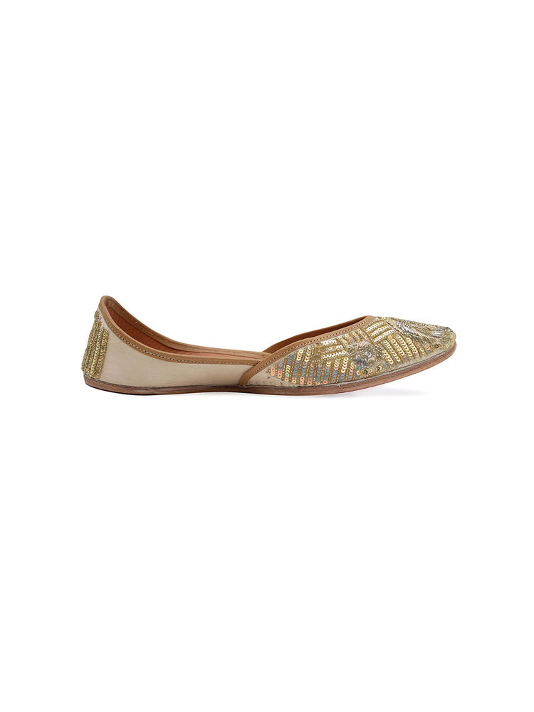 NR BY NIDHI RATHI Gold-Toned Fabric Embroidered Juttis