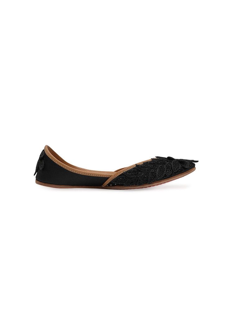 NR BY NIDHI RATHI Black Fabric All-Over Embroidered Juttis