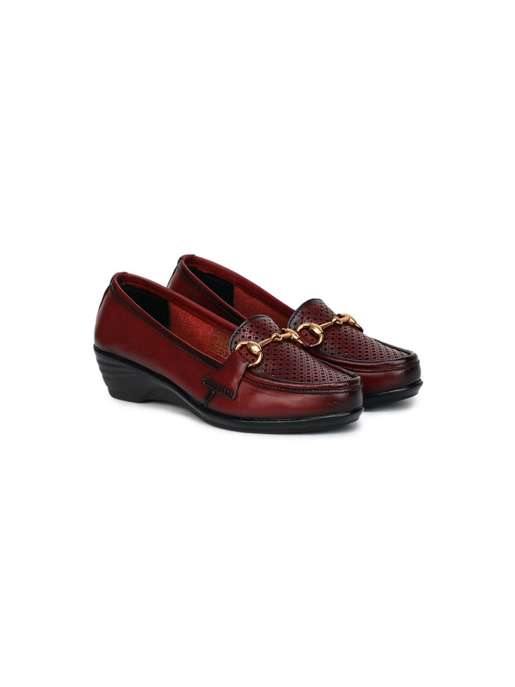 Zoom Shoes Burgundy Genuine Leather Textured Pattern Slip On Casual Loafers-image-25