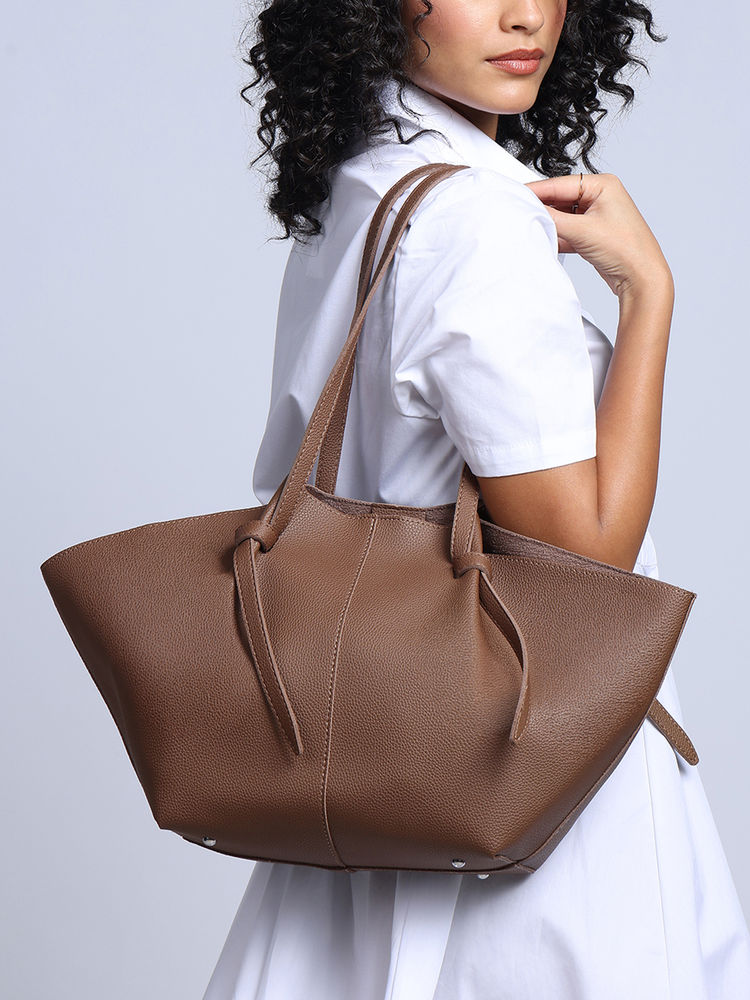 Twenty Dresses by Nykaa Fashion Brown Oversized Knotted Handle Tote Bag With Pouch-picture-13
