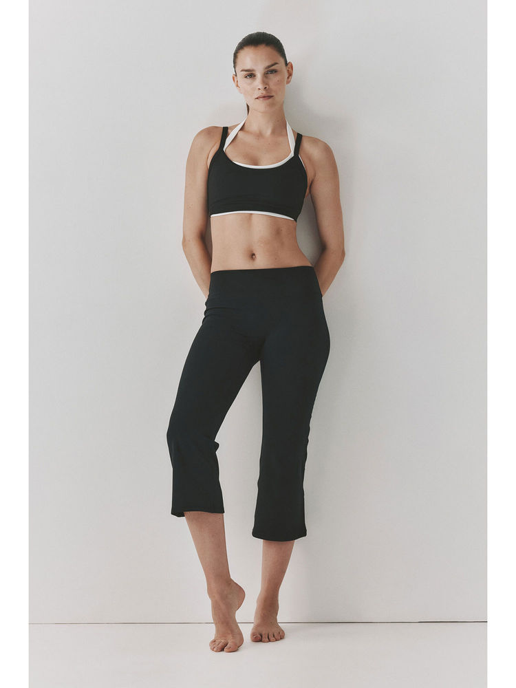 H&M Women Black Flared Capri Sports Leggings With Softmove-picture-43